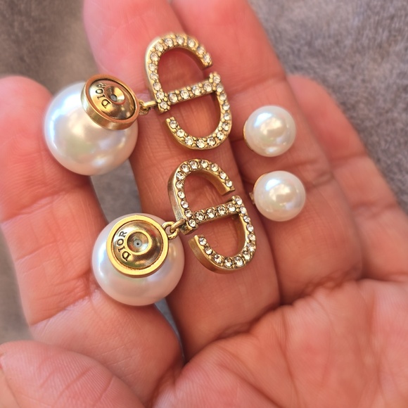 Christian Dior Pearl Earrings - Picture 5 of 7